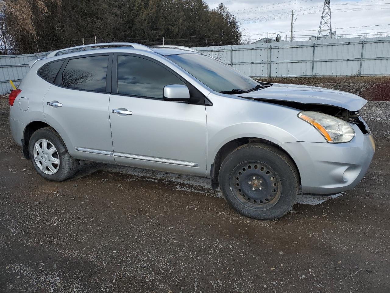 2013 NISSAN ROGUE S - Image 4
