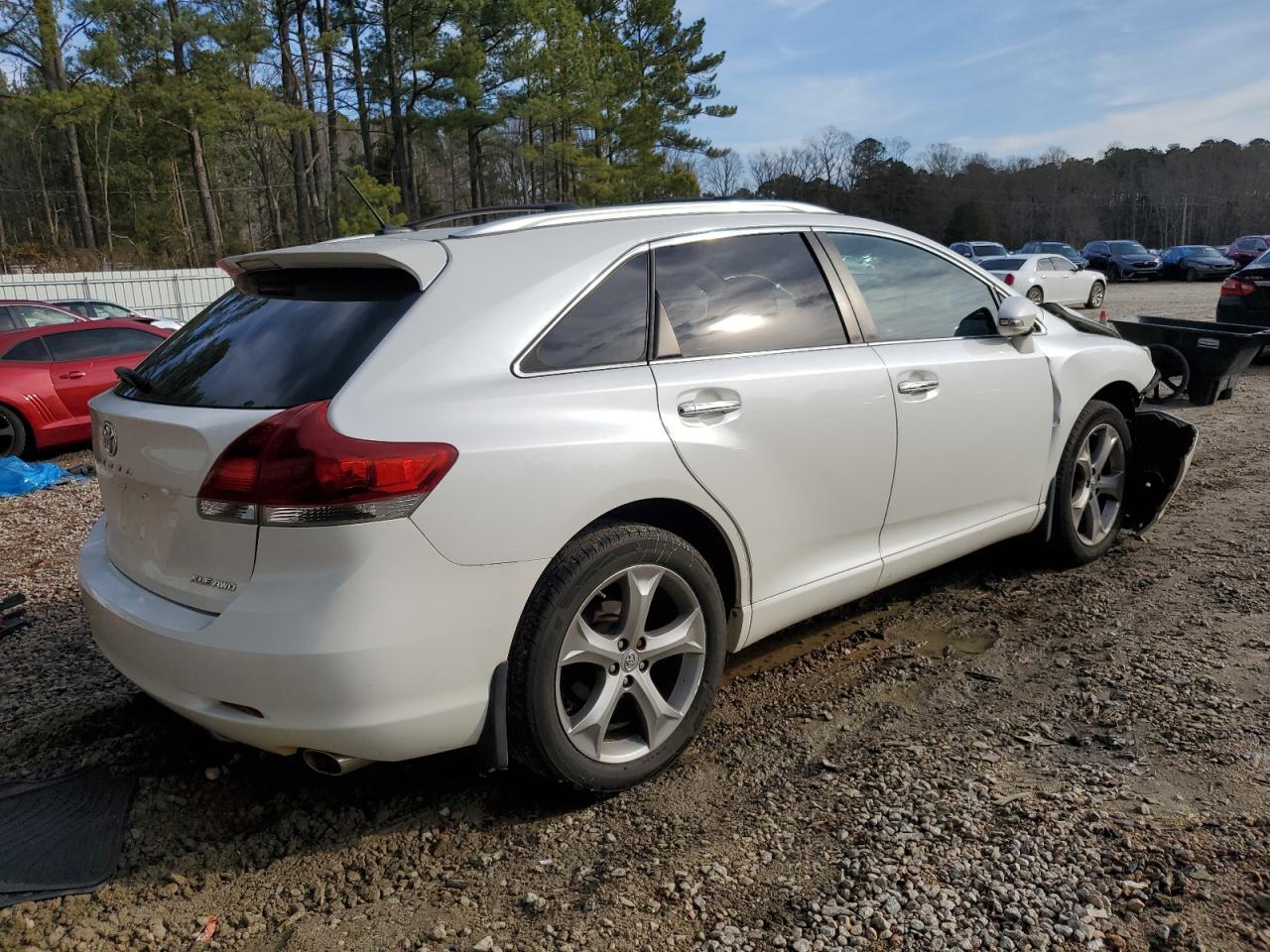 2013 TOYOTA VENZA LE - Фото 3