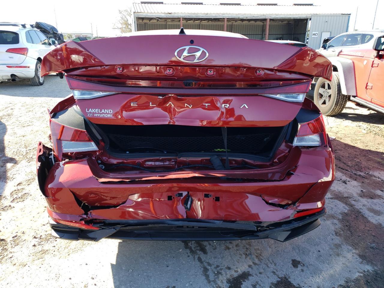 2023 HYUNDAI ELANTRA SE - Фото 6