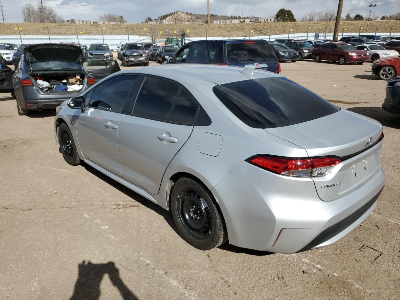 2020 TOYOTA COROLLA LE - Image 2