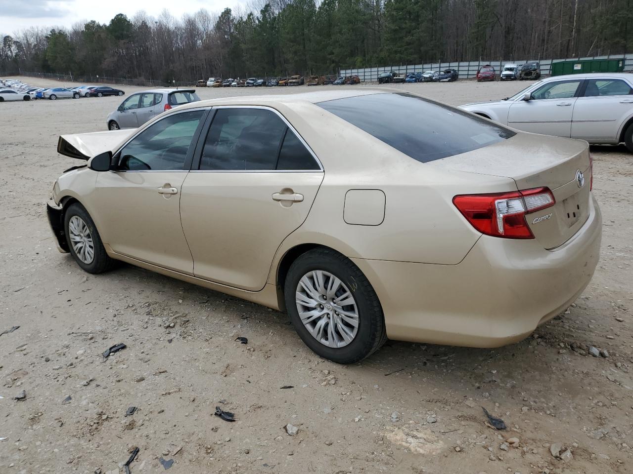 2012 TOYOTA CAMRY BASE - Фото 2