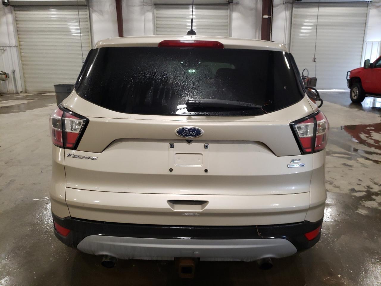2017 FORD ESCAPE SE - Фото 6
