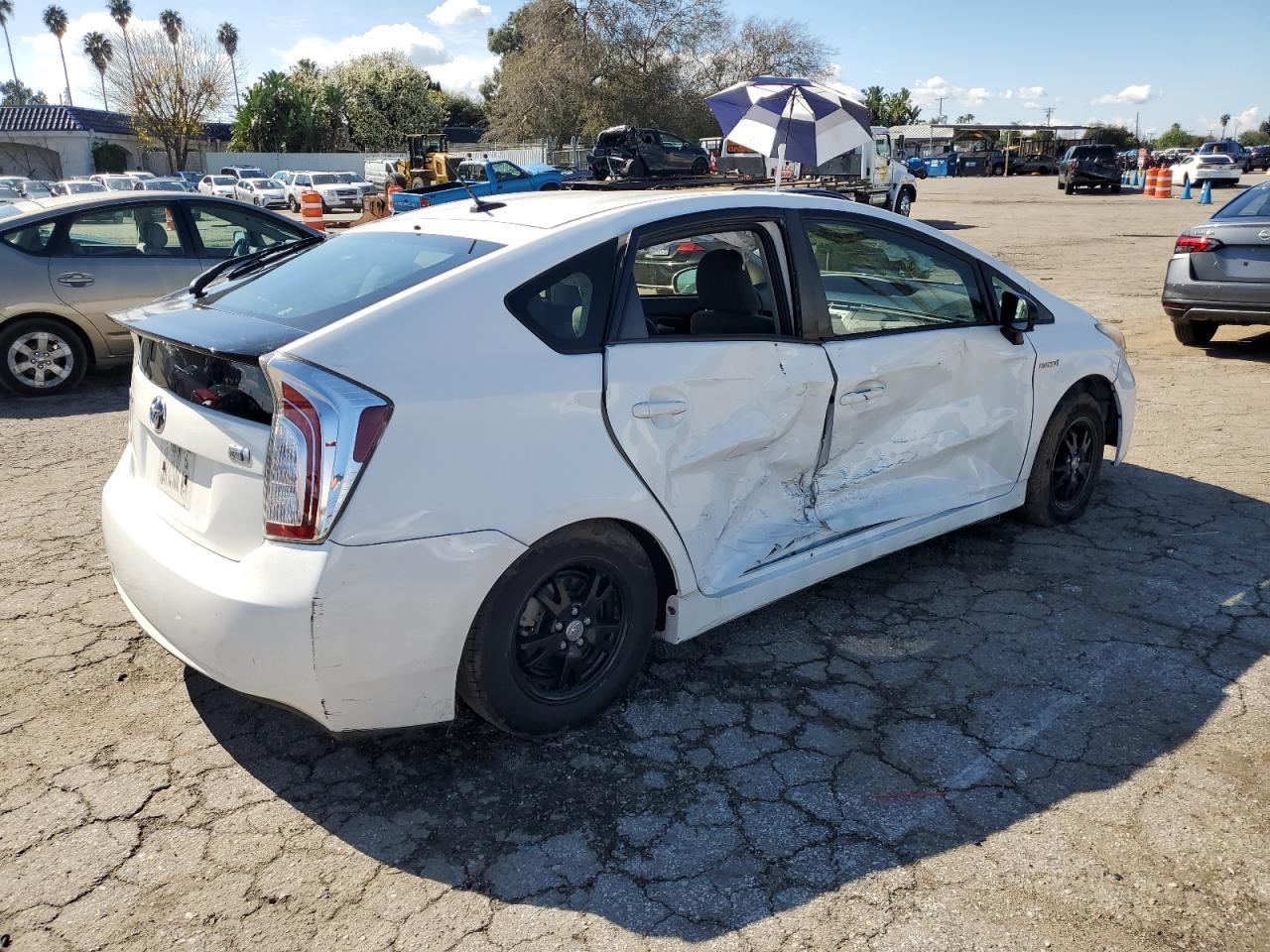 2013 TOYOTA PRIUS - Image 3