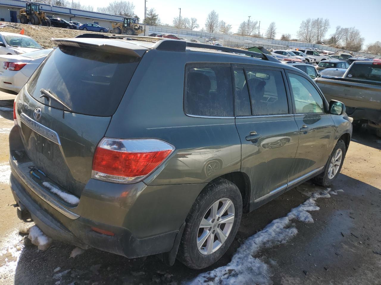 2011 TOYOTA HIGHLANDER - Фото 3