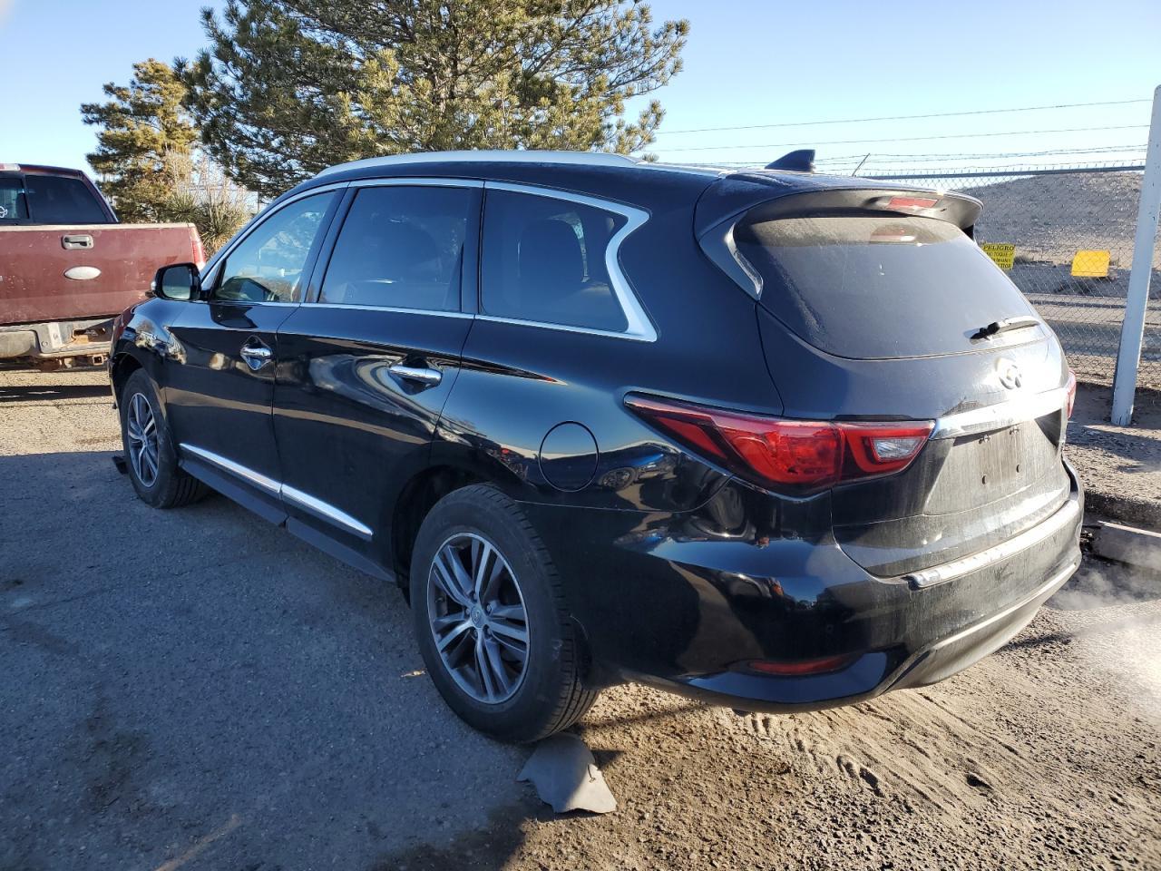 2019 INFINITI QX60 LUXE - Image 2