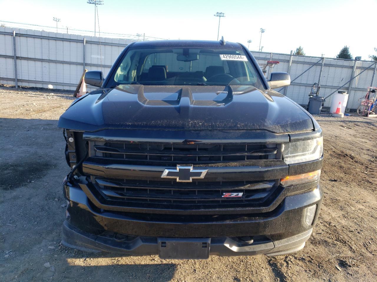 2017 CHEVROLET SILVERADO - Фото 5
