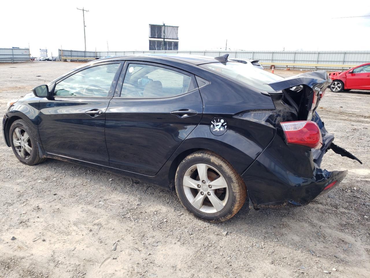 2013 HYUNDAI ELANTRA GL - Image 2
