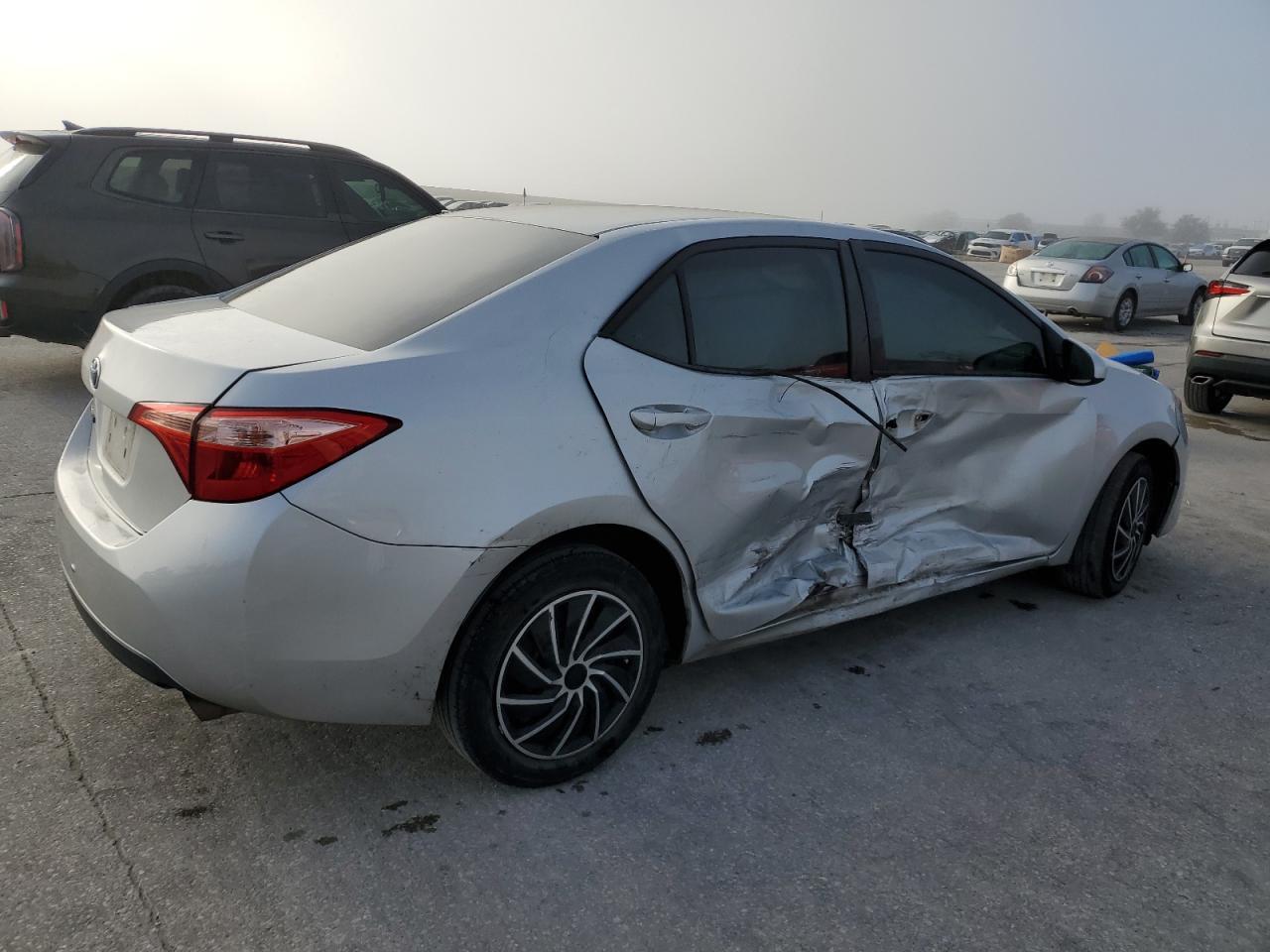 2018 TOYOTA COROLLA L - Image 3