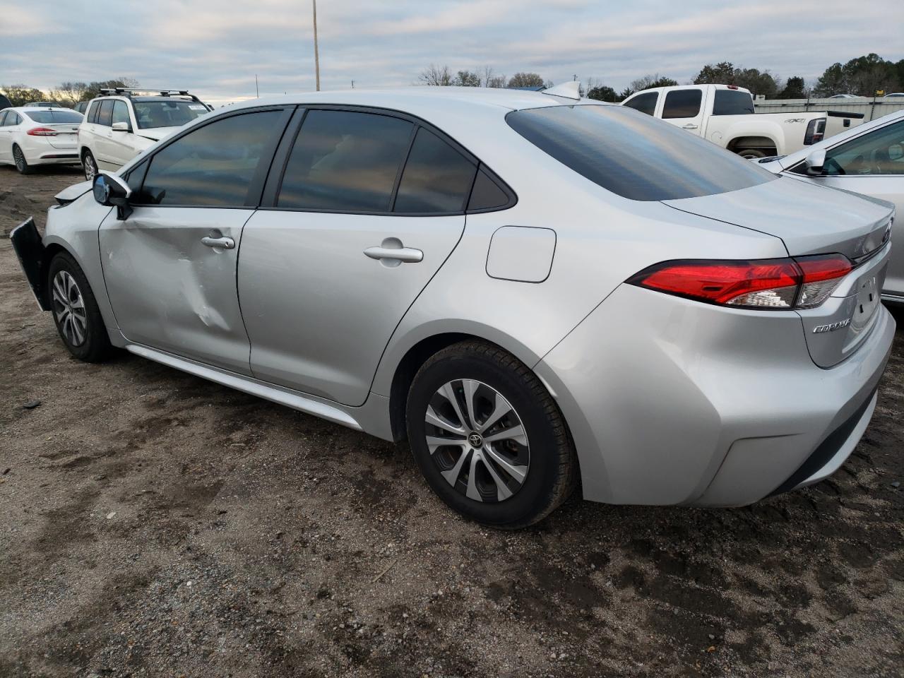 2022 TOYOTA COROLLA LE - Фото 2