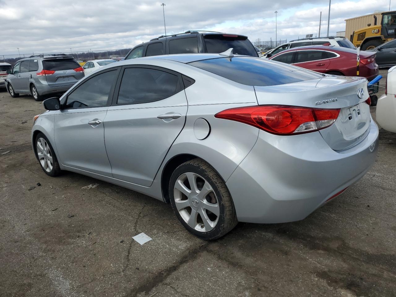 2013 HYUNDAI ELANTRA GL - Image 2