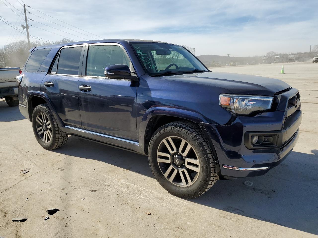 2018 TOYOTA 4RUNNER SR - Фото 4