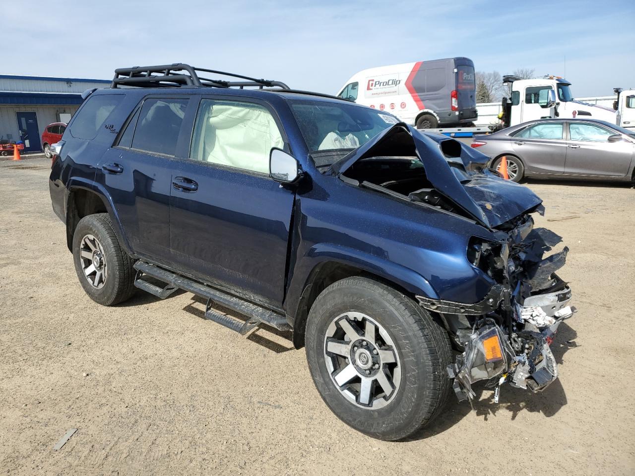 2022 TOYOTA 4RUNNER SR - Фото 4