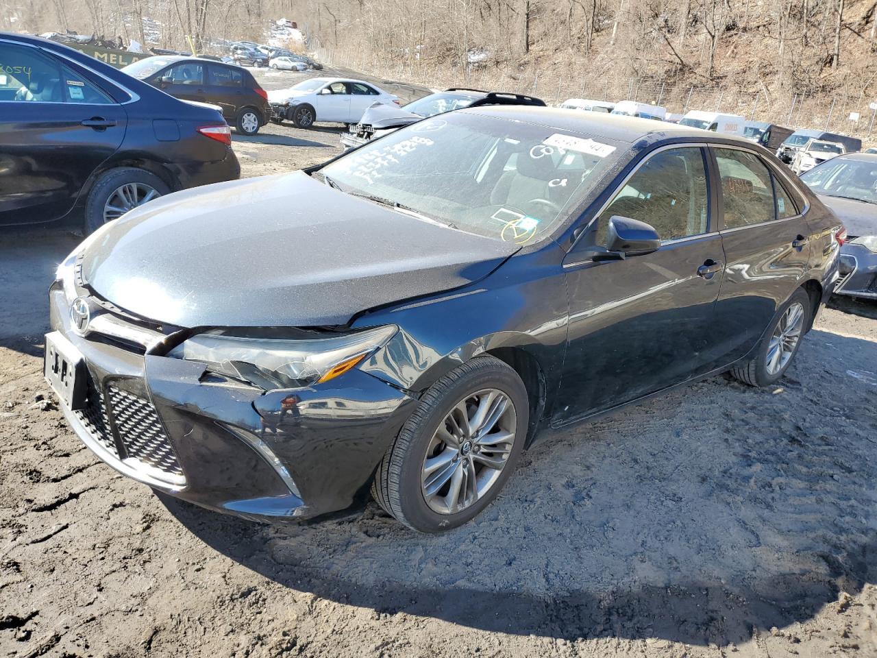 2016 TOYOTA CAMRY LE