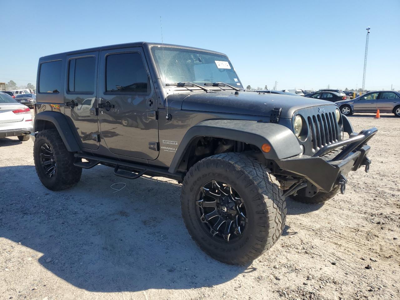 2017 JEEP WRANGLER U - Image 4