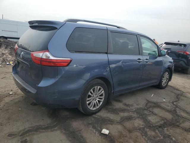 2015 Toyota Sienna Xle - Image 3