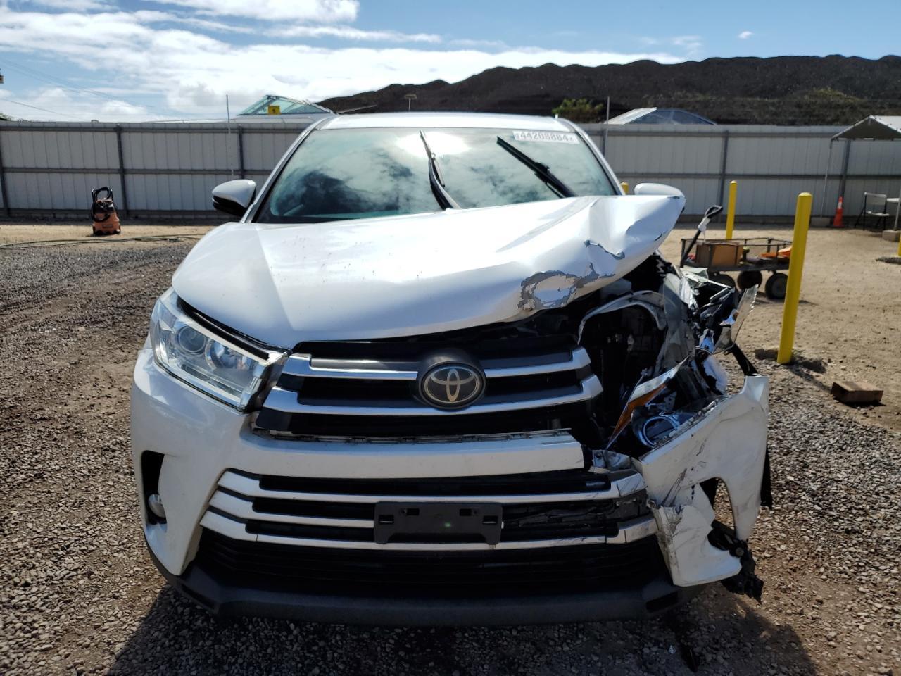 2018 TOYOTA HIGHLANDER - Фото 5