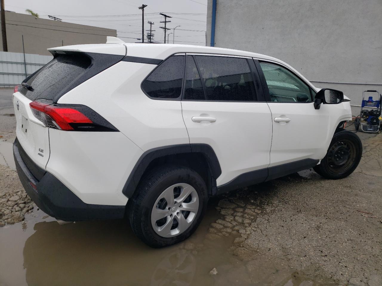 2023 TOYOTA RAV4 LE - Image 3