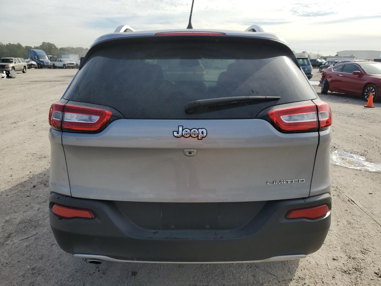 2017 JEEP CHEROKEE L - Image 6