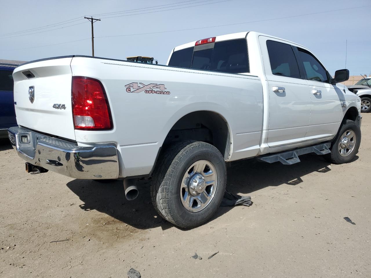 2017 RAM 2500 SLT - Image 3