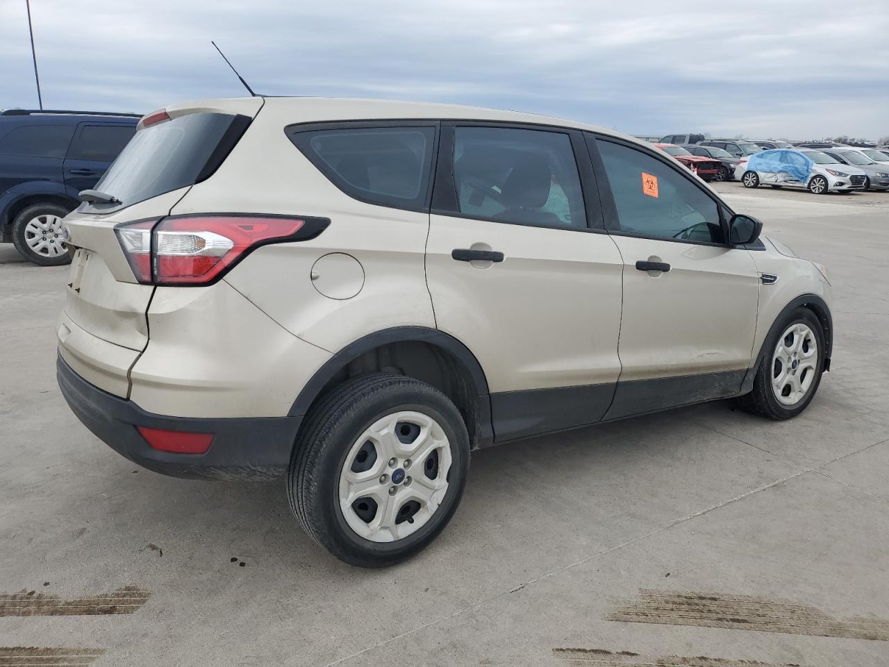2017 FORD ESCAPE S - Image 3