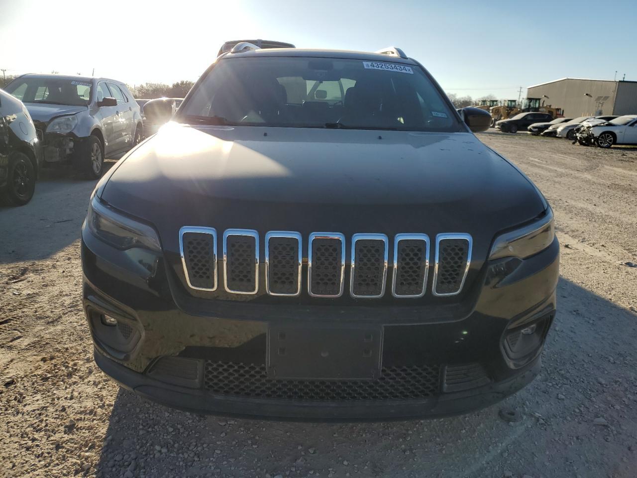 2019 JEEP CHEROKEE L - Image 5