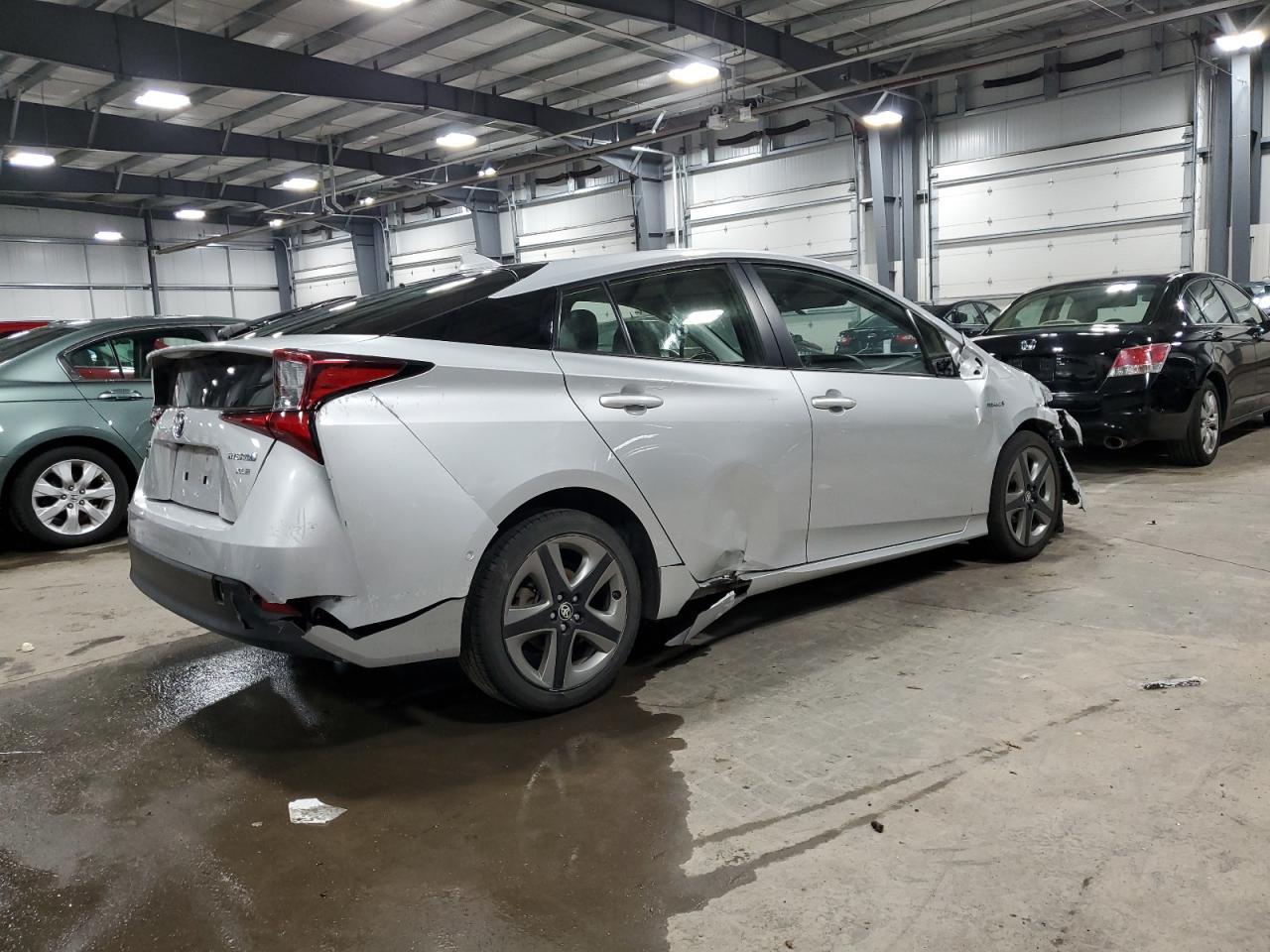 2019 TOYOTA PRIUS - Image 3