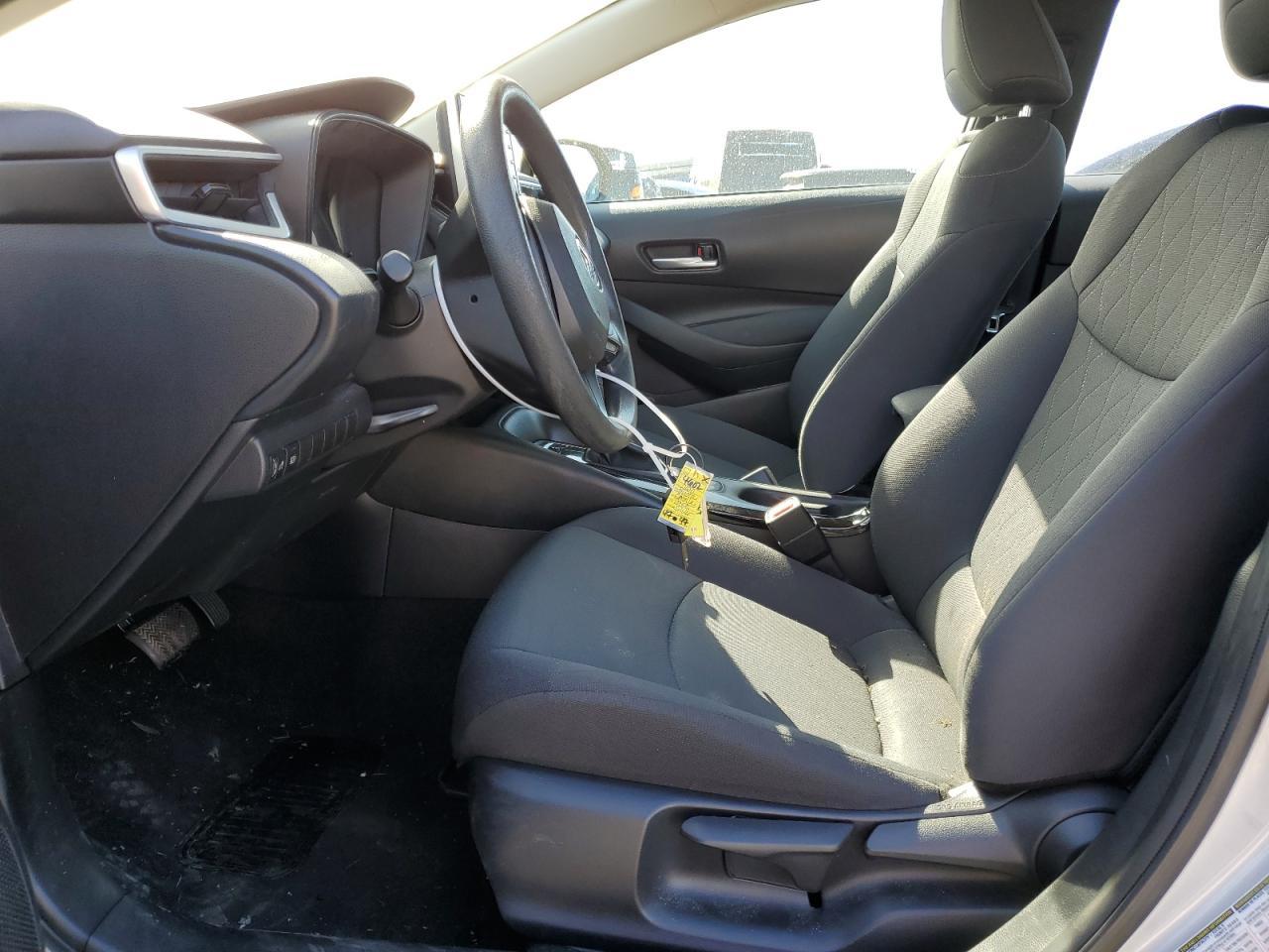 2020 TOYOTA COROLLA LE - Фото 7