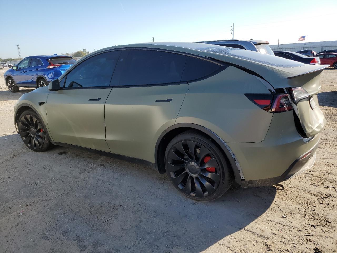 2023 TESLA MODEL Y - Фото 2