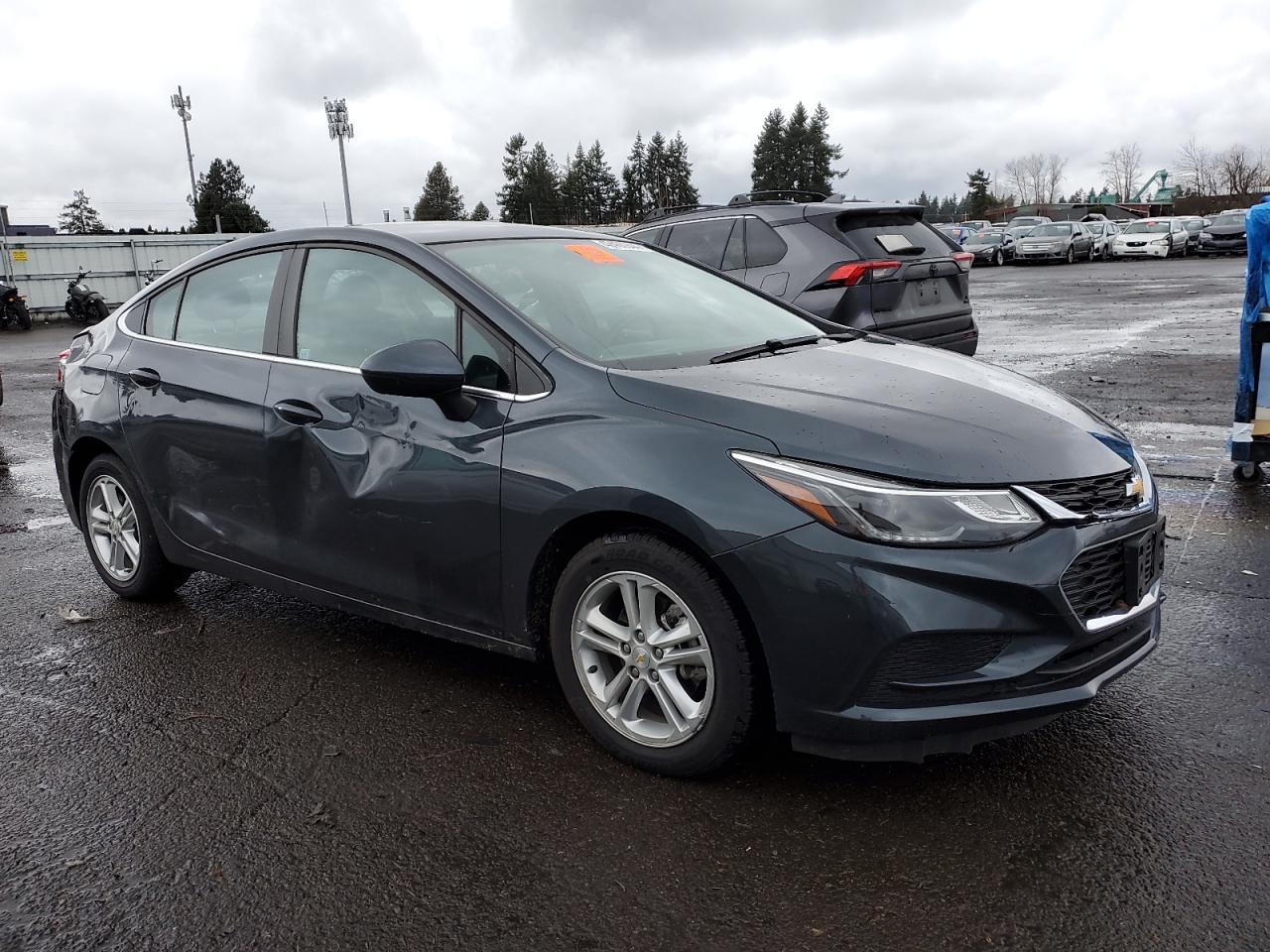 2017 CHEVROLET CRUZE LT - Image 4