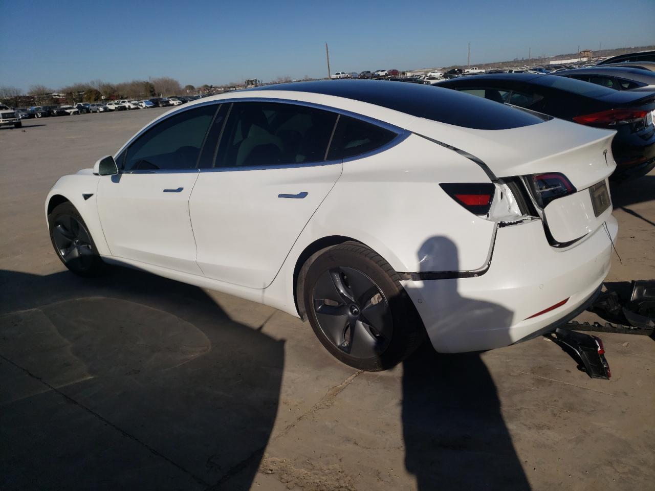 2019 TESLA MODEL 3 - Image 2