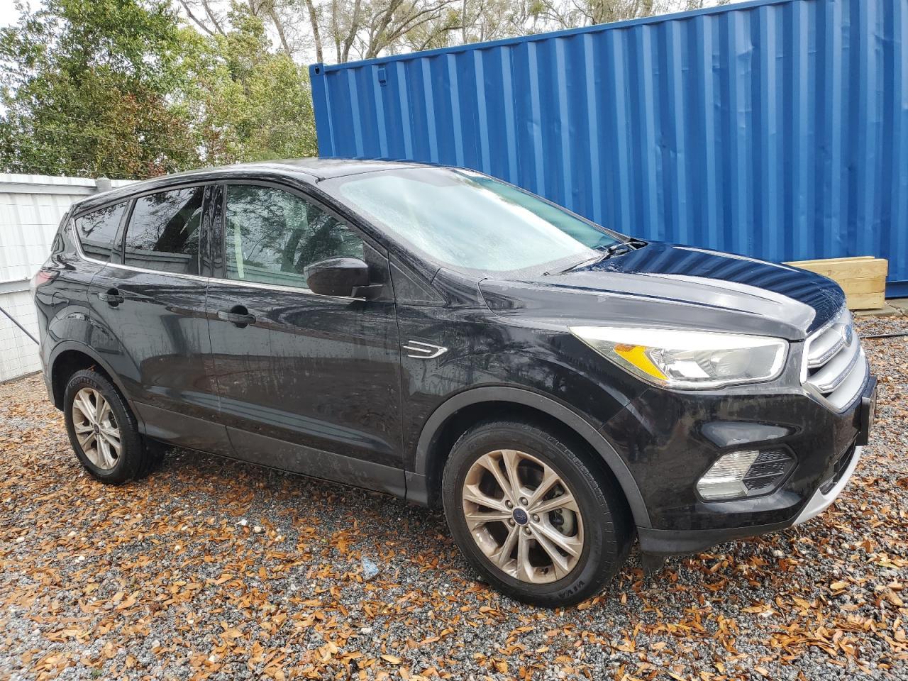 2017 FORD ESCAPE SE - Фото 4