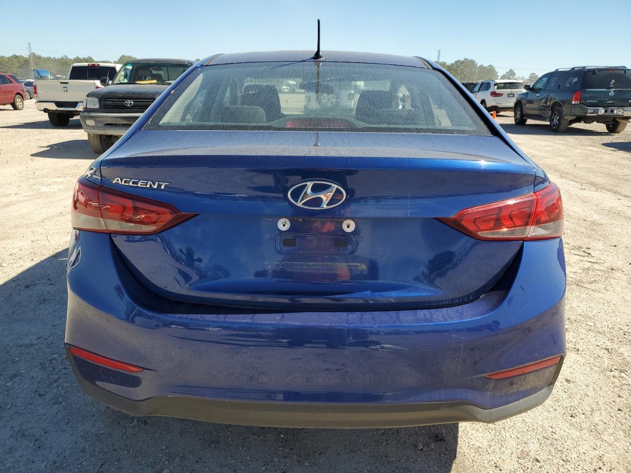 2019 HYUNDAI ACCENT SE - Image 6