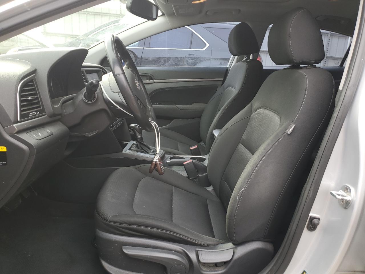 2018 HYUNDAI ELANTRA SE - Image 7
