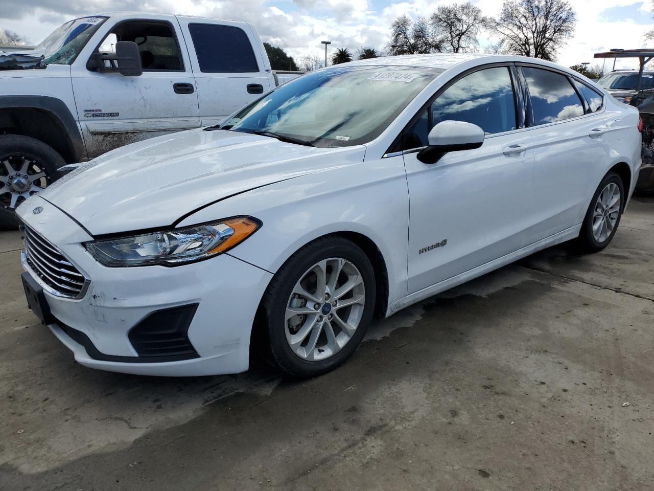 2019 FORD FUSION SE car image