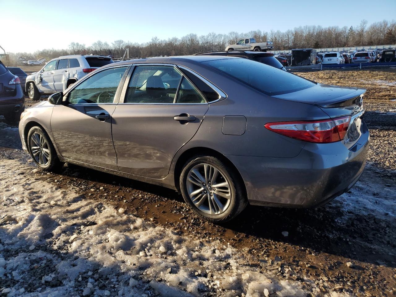 2016 TOYOTA CAMRY LE - Image 2