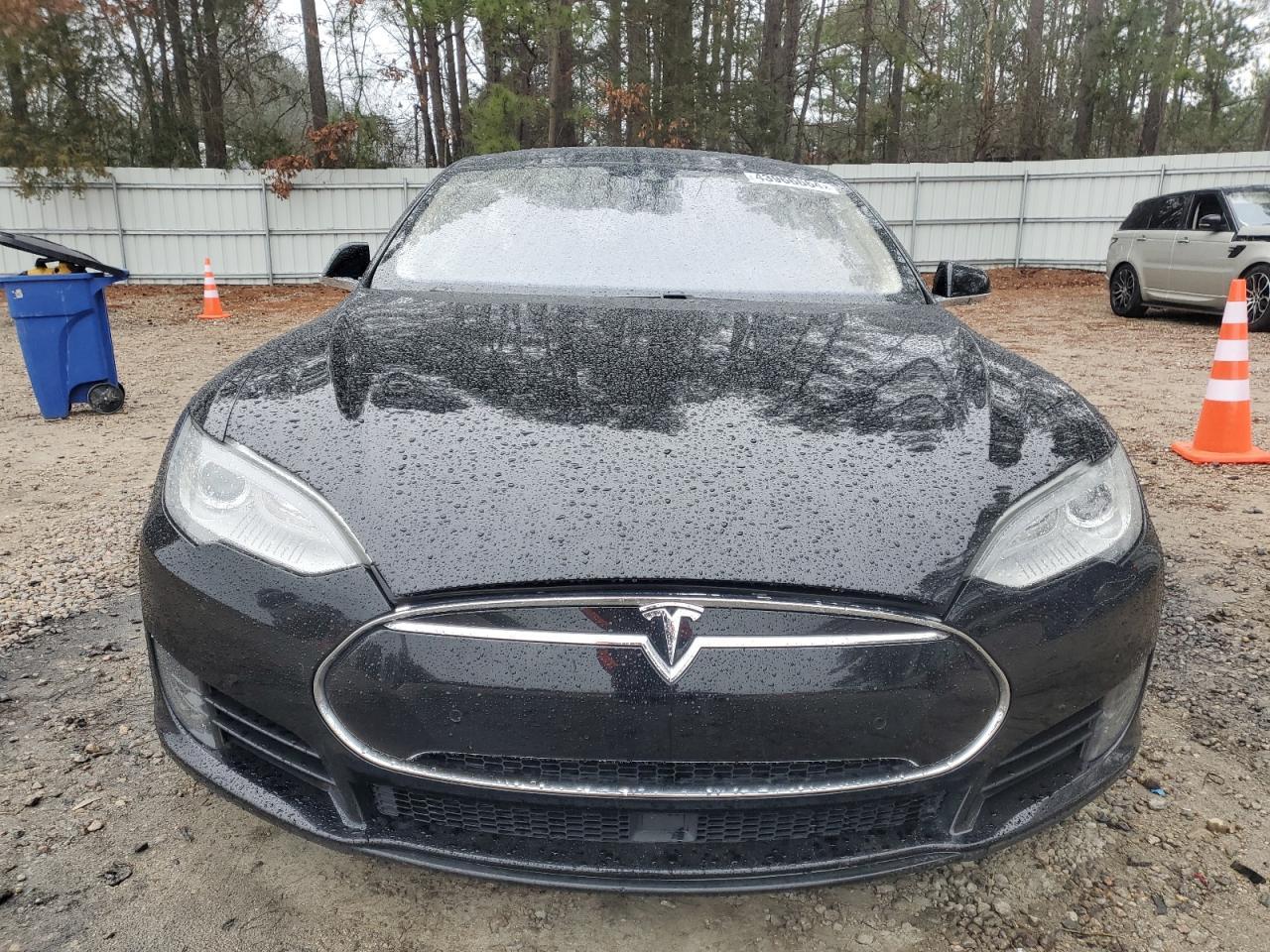 2015 TESLA MODEL S - Image 5
