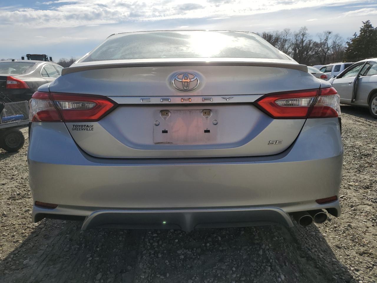 2018 TOYOTA CAMRY L - Фото 6