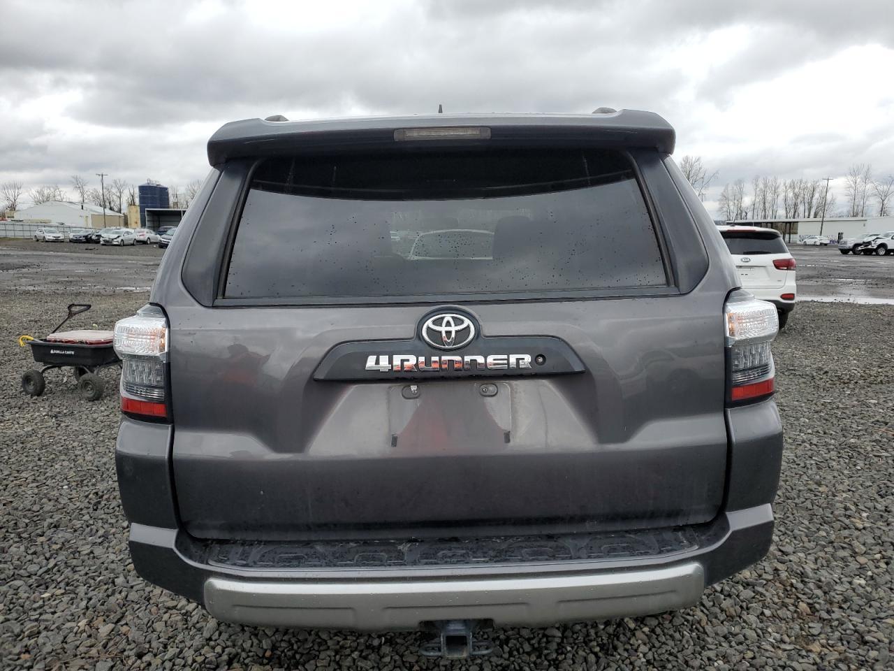 2019 TOYOTA 4RUNNER SR - Image 6