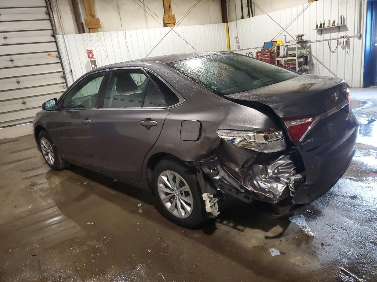 2017 TOYOTA CAMRY LE - Image 2
