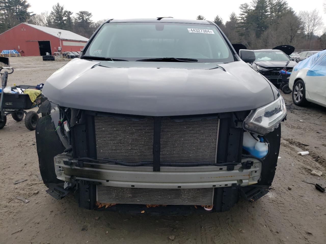 2021 CHEVROLET TRAVERSE L - Фото 5