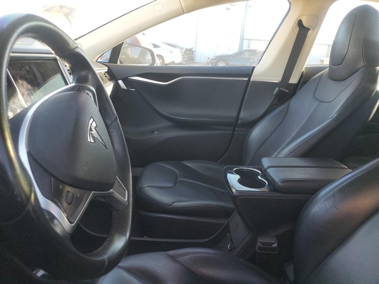 2015 TESLA MODEL S 85 - Фото 7