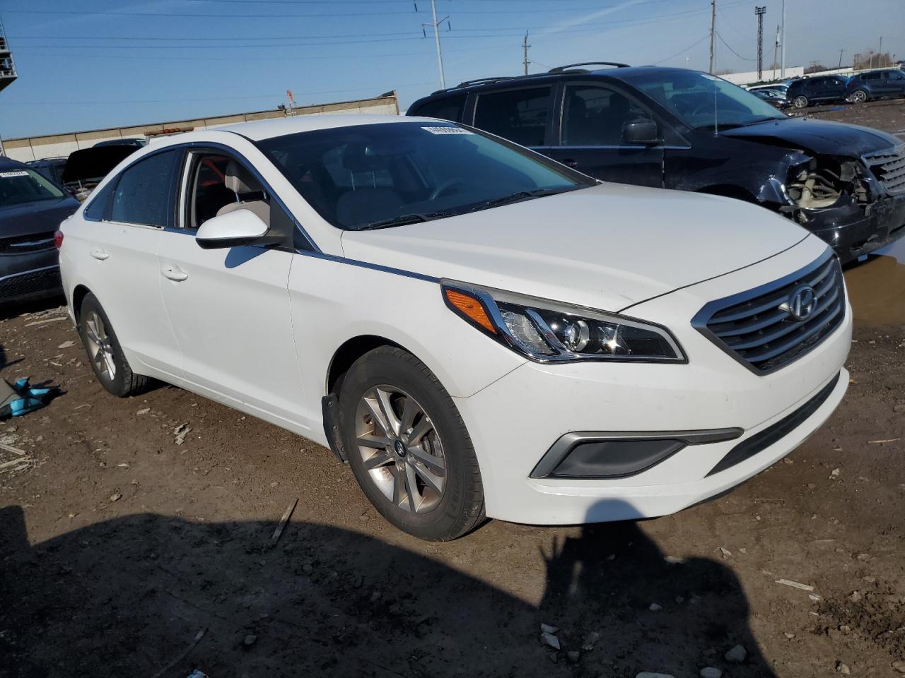 2017 HYUNDAI SONATA SE - Фото 4