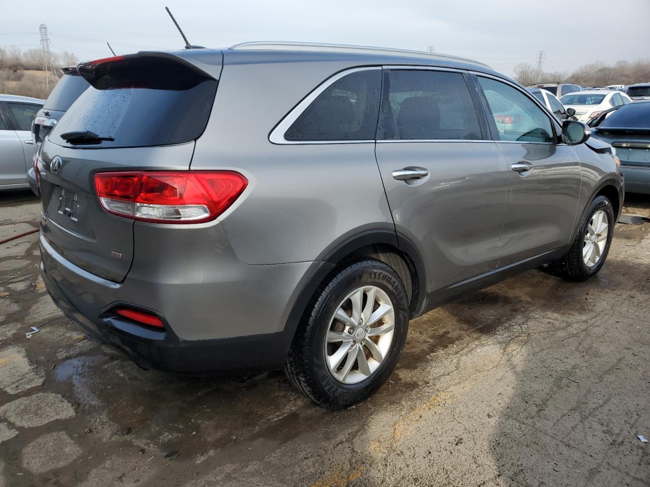 2017 KIA SORENTO LX - Фото 3