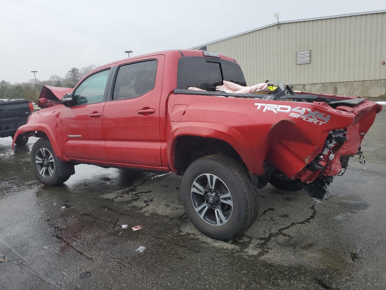 2019 TOYOTA TACOMA DOU - Фото 2