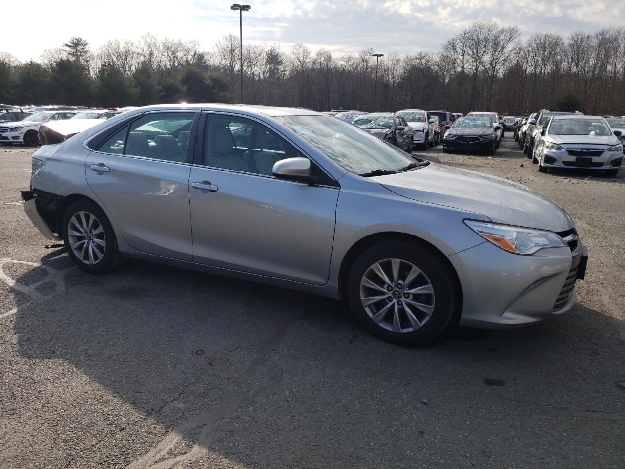 2016 TOYOTA CAMRY LE - Фото 4