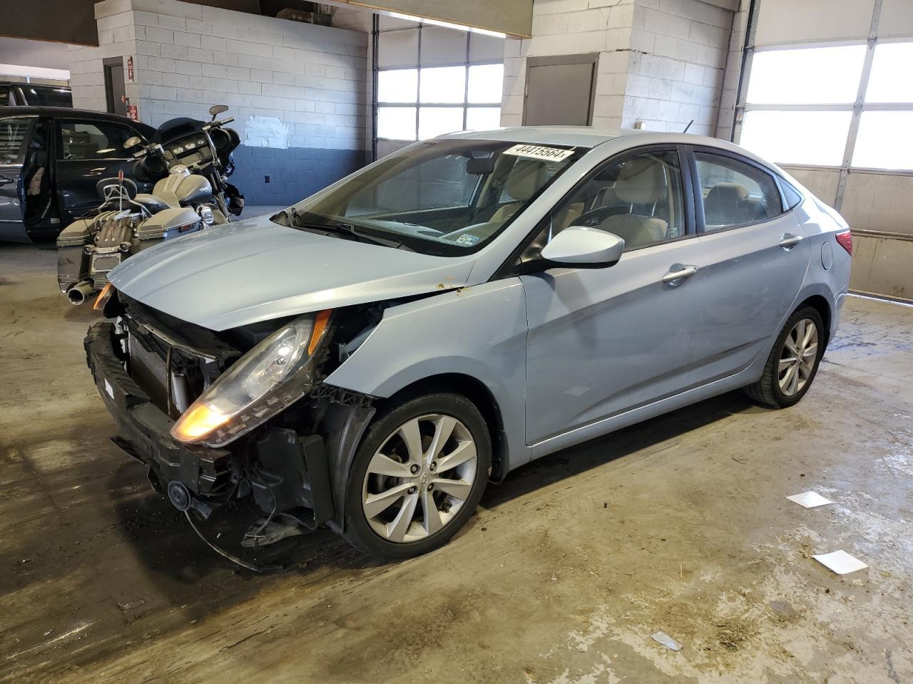 2012 HYUNDAI ACCENT GLS