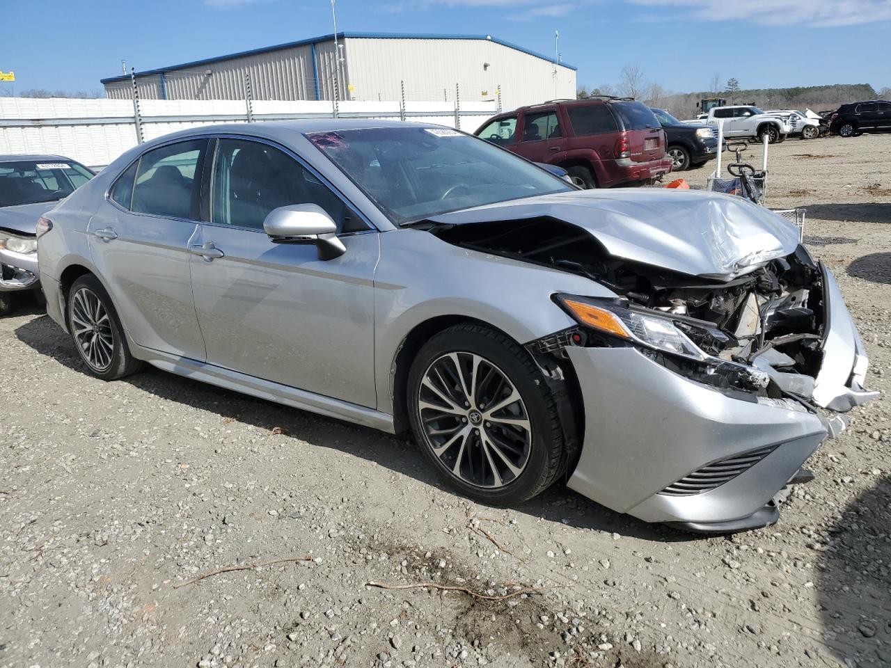 2018 TOYOTA CAMRY L - Фото 4