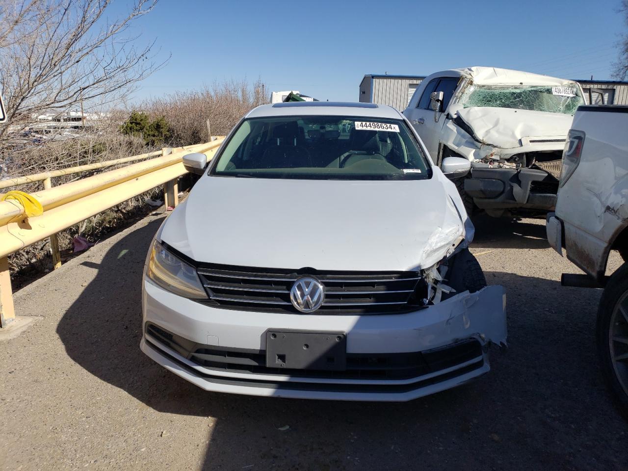 2017 VOLKSWAGEN JETTA SE - Фото 5