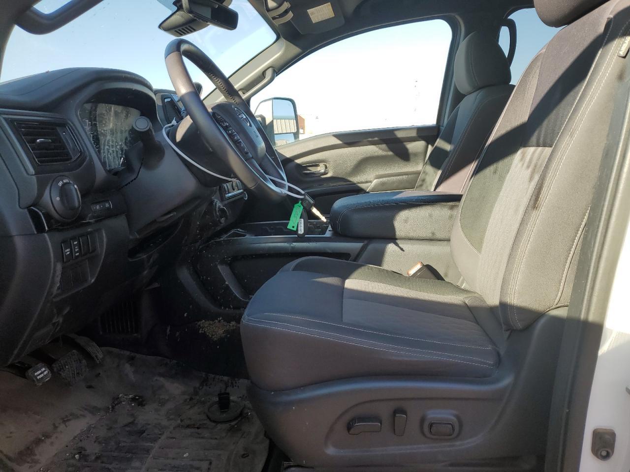 2023 NISSAN TITAN SV - Image 7