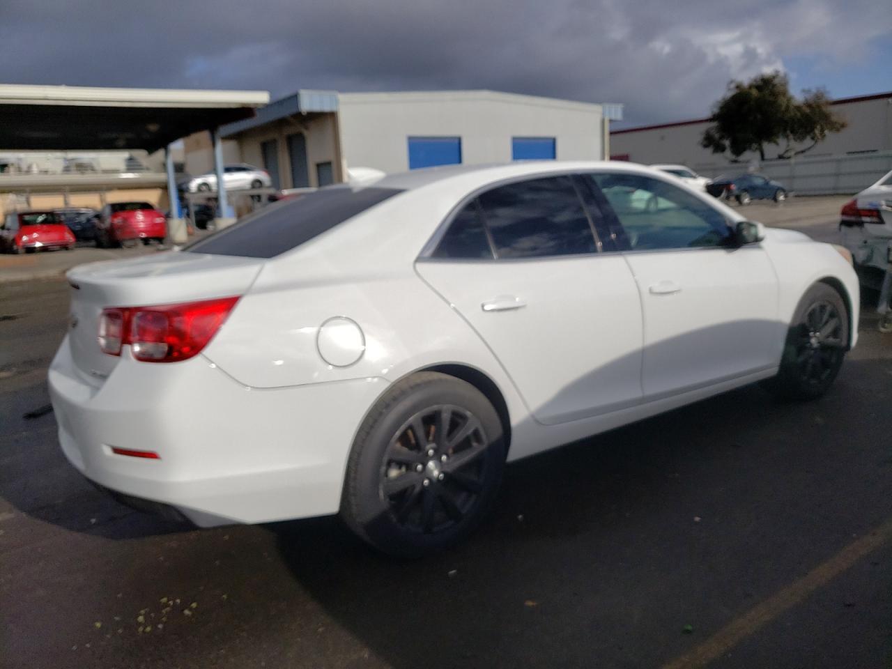 2015 CHEVROLET MALIBU 2LT - Image 3